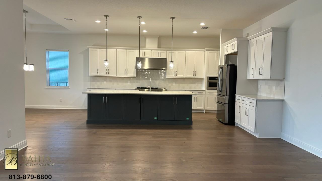 9233 Santorini Dr - Photo 2 of 38