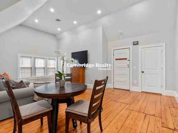 169 Hunnewell Ave #3A - Photo 2 of 11