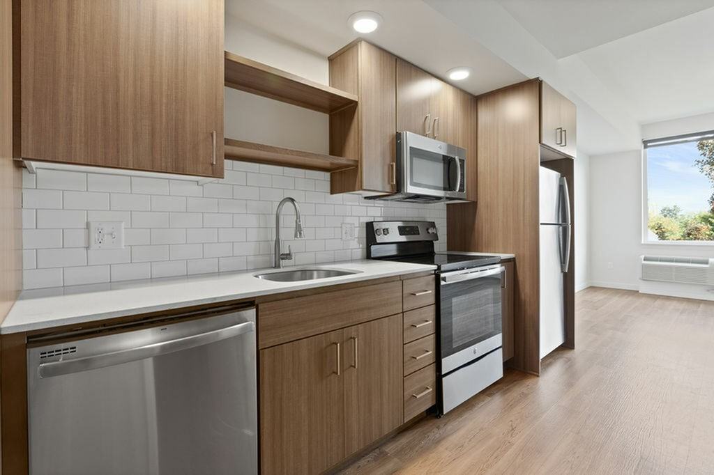 The Fifty at Division - Photo 7 of 50