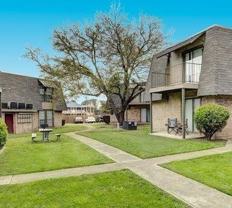 1640 Aquarena Springs Dr #C3 - Photo 1 of 1