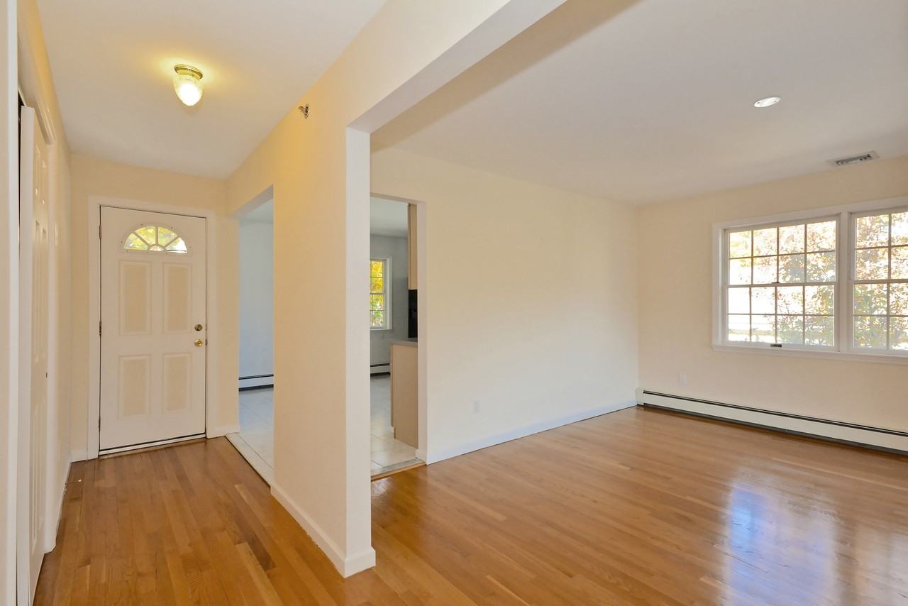 53 Prince St - Photo 2 of 14