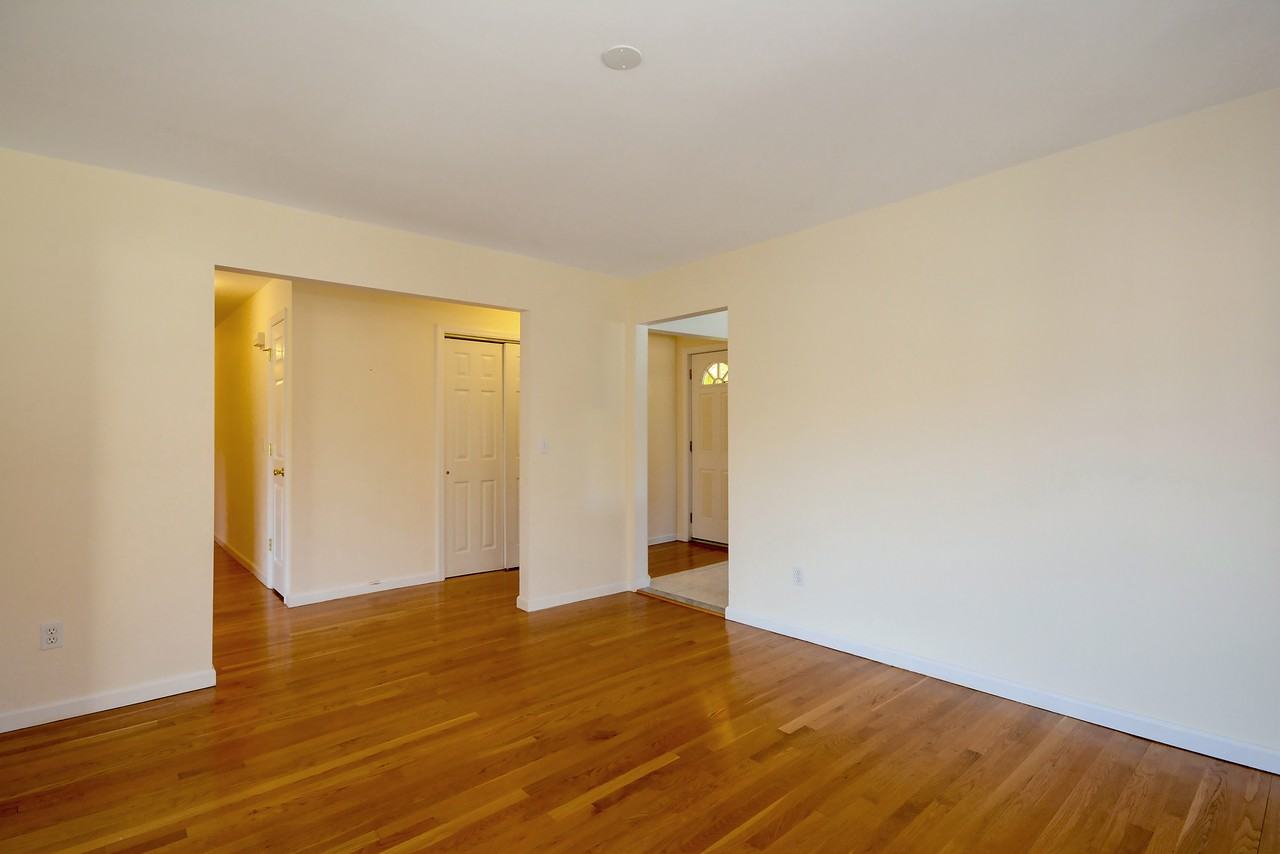 53 Prince St - Photo 3 of 14