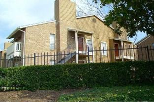 11711 Braesview #B1 - Photo 1 of 1