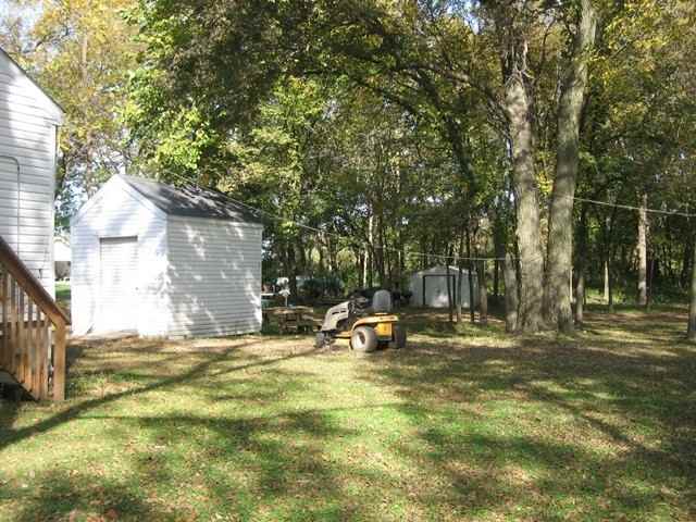 25516 W Bridge St - Photo 3 of 3