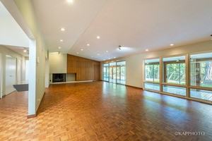 6433 N Kenton Ave - Photo 3 of 25