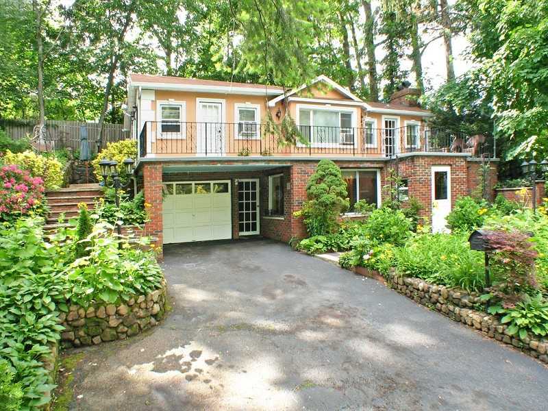 131 Smull Ave - Photo 2 of 16