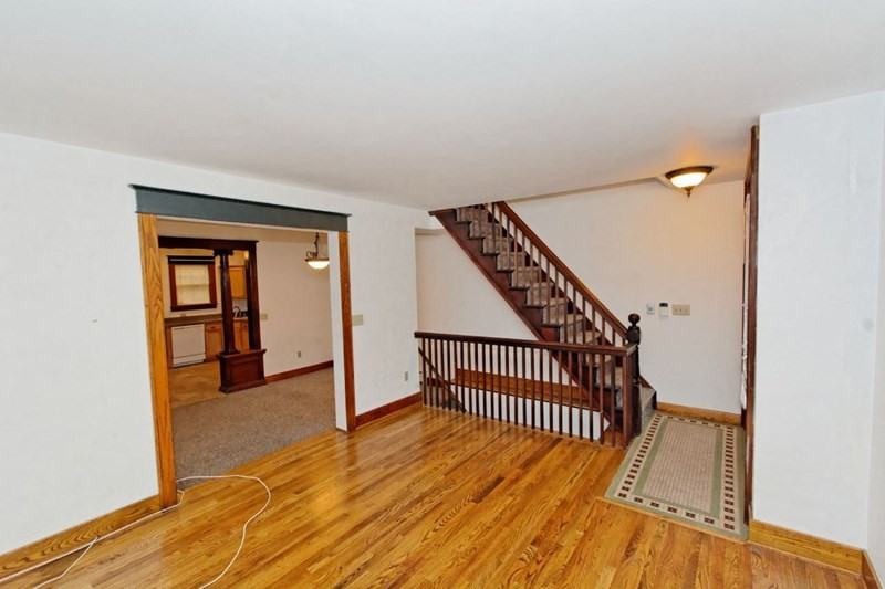 156 Jefferson St - Photo 3 of 25