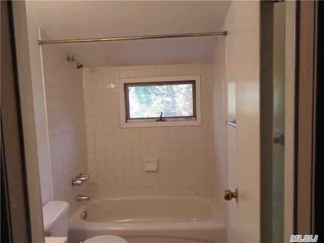 27 S Village Dr - Photo 3 of 7