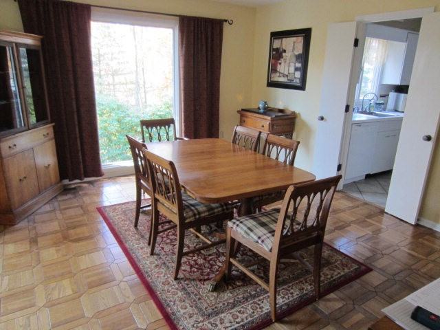 155 Dogwood Ct - Photo 3 of 12