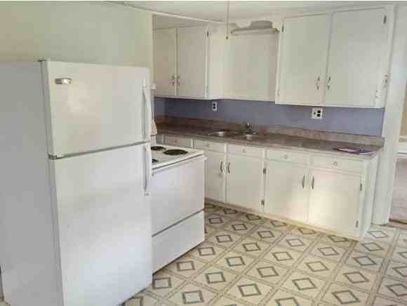 431 3rd St - Photo 2 of 4