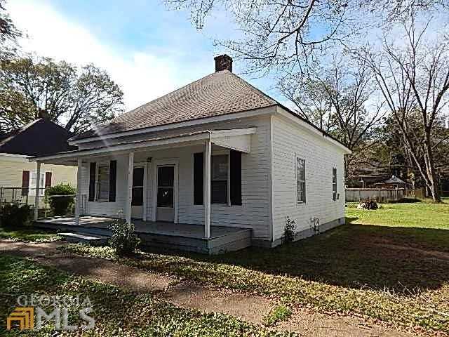 110 International St - Photo 3 of 13