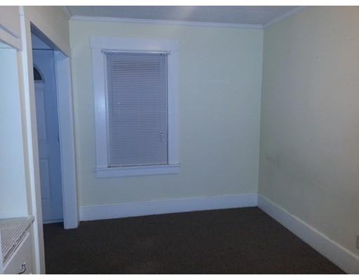 29 Mulberry St #B - Photo 2 of 10