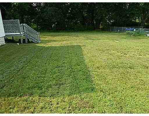 211 S Main St - Photo 3 of 17