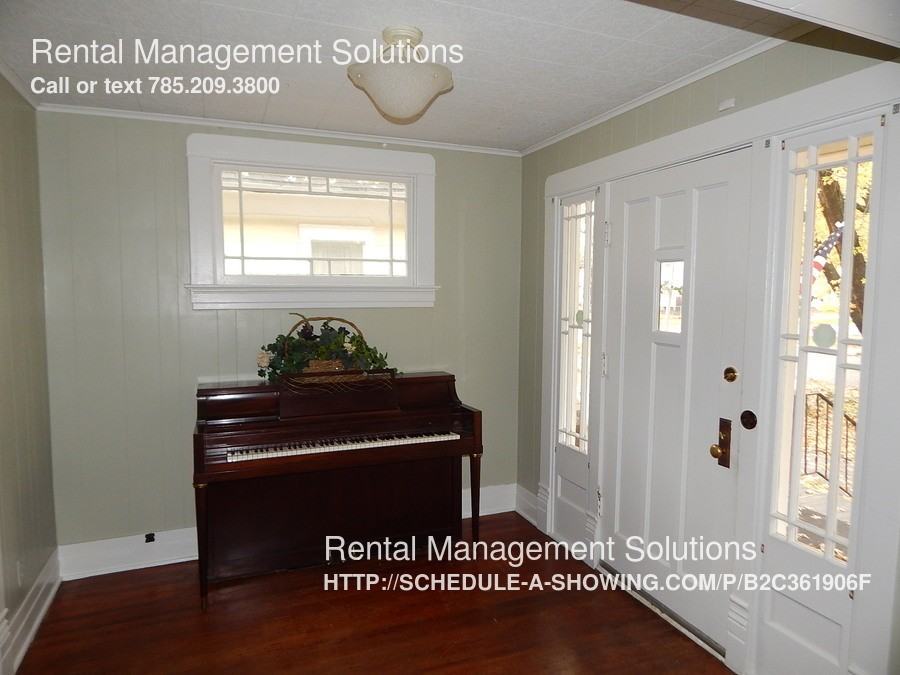 432 SW Buchanan St - Photo 2 of 11