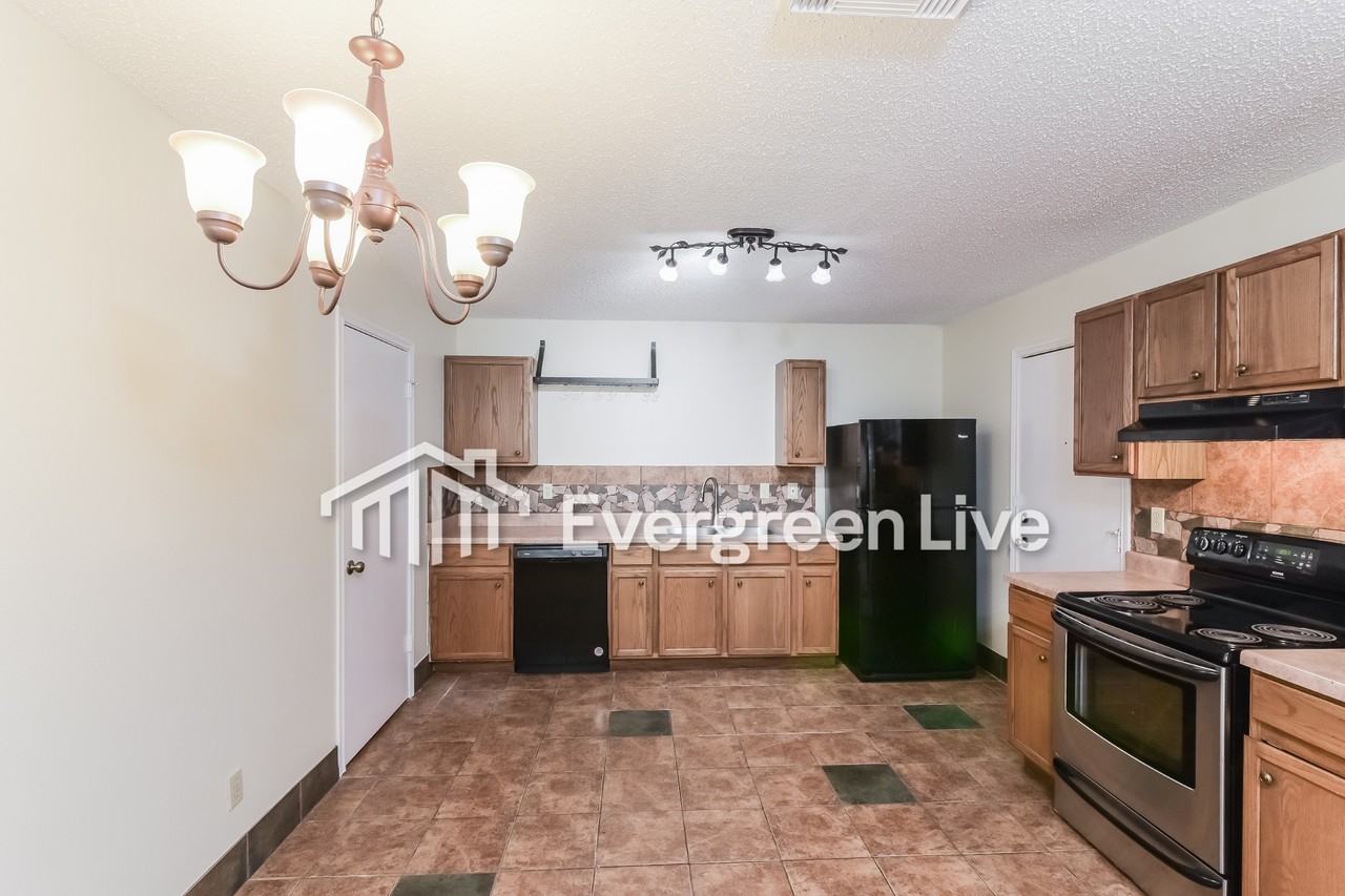 13918 Villa Camino - Photo 3 of 13