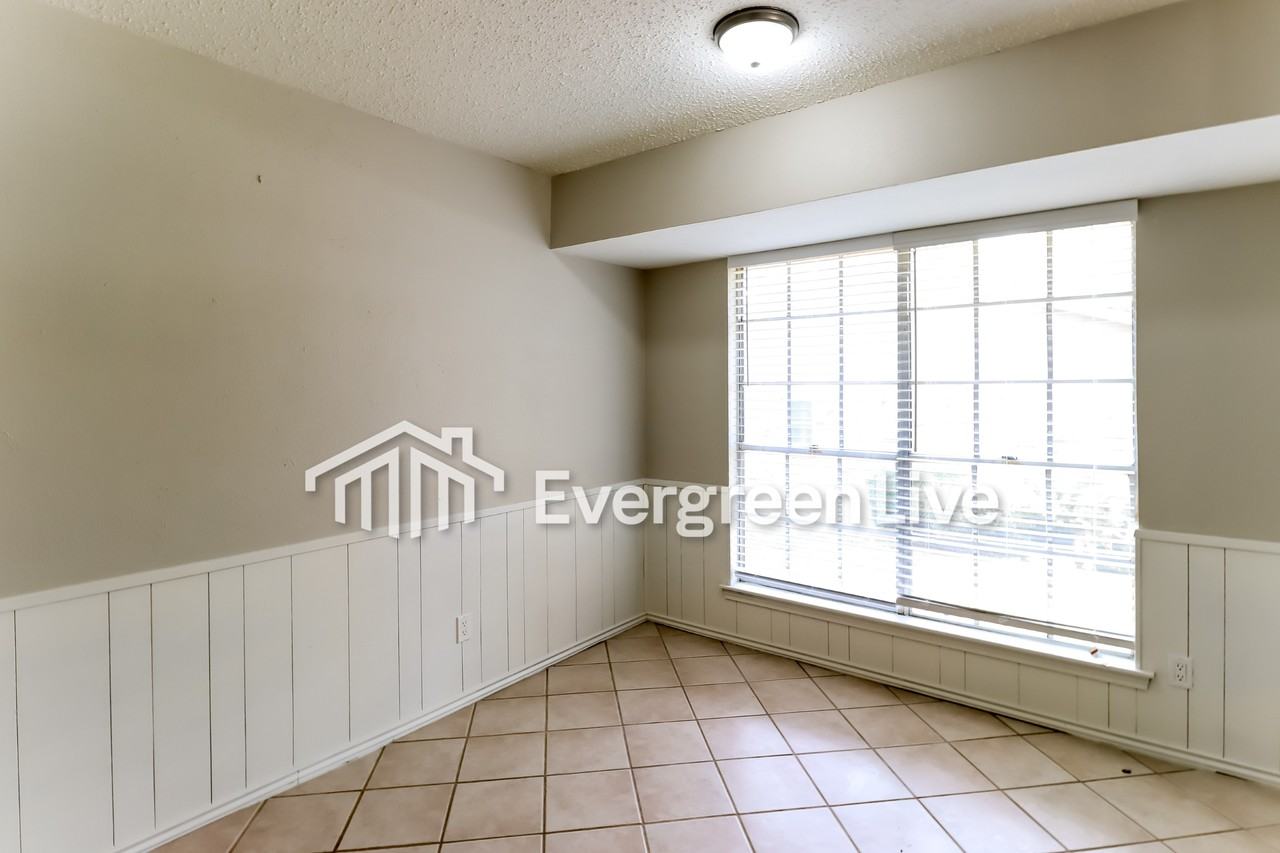 4203 Blossom Trl - Photo 7 of 18