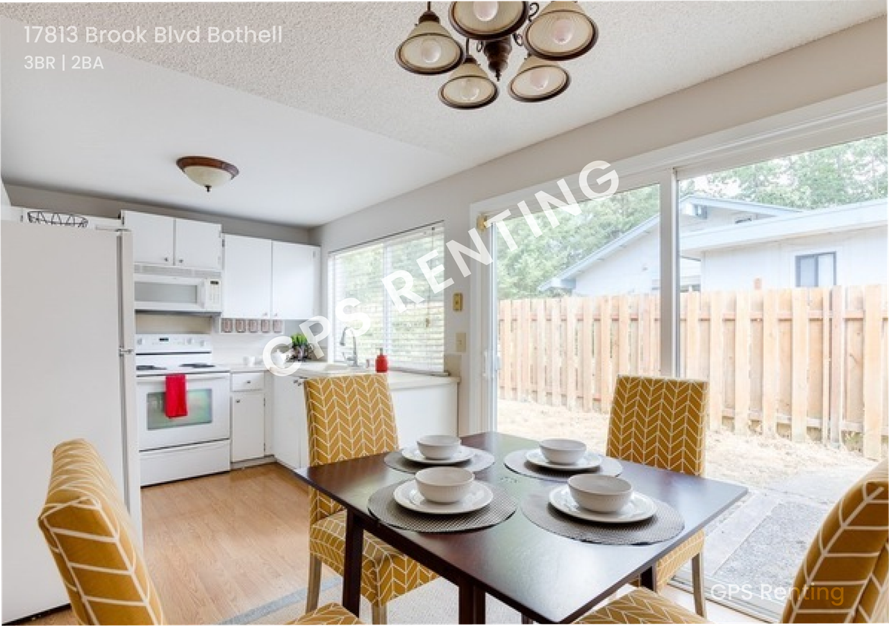 17813 Brook Boulevard - Photo 6 of 15