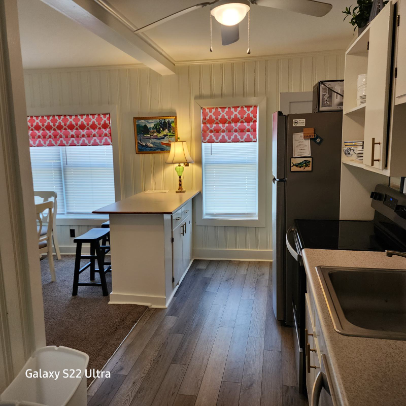 1302 Evans St - Photo 5 of 14