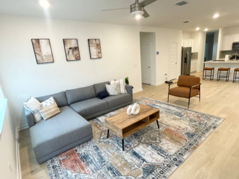 10905 Tildon Ave - Photo 3 of 10