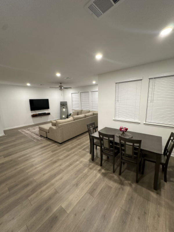 2916 Tavern Dr - Photo 3 of 9