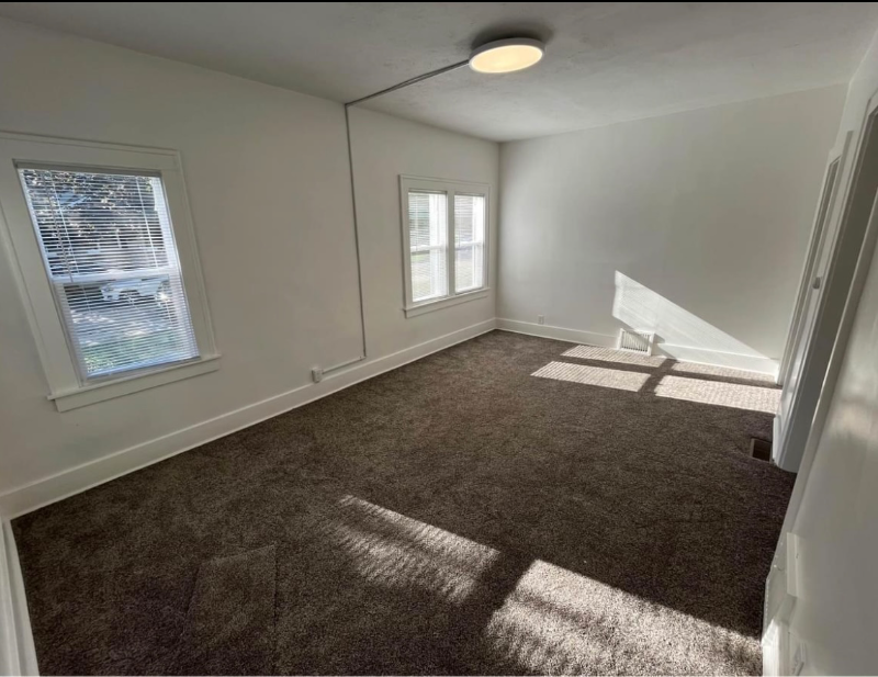 1164 Bresseau St #D - Photo 2 of 7