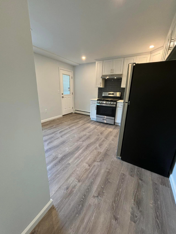 40 Fairfield St #1stFL - Photo 2 of 6