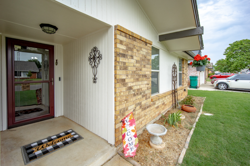 3109 Sw 95th St - Photo 2 of 20