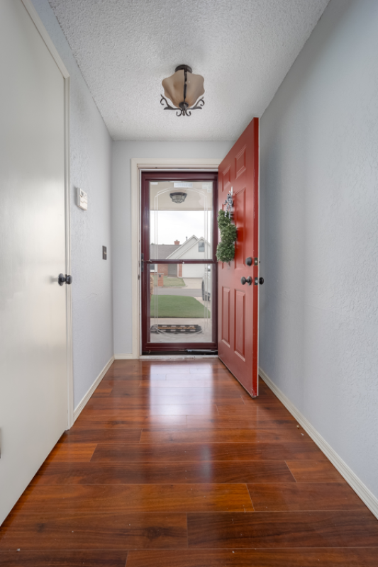 3109 Sw 95th St - Photo 3 of 20