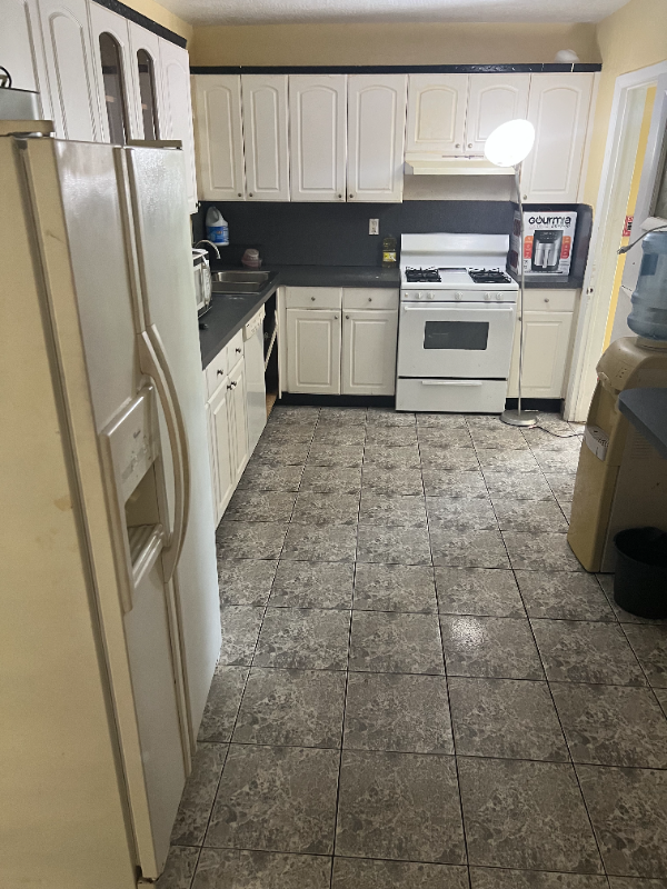 3941 Northwest 186th Street - Photo 2 of 12