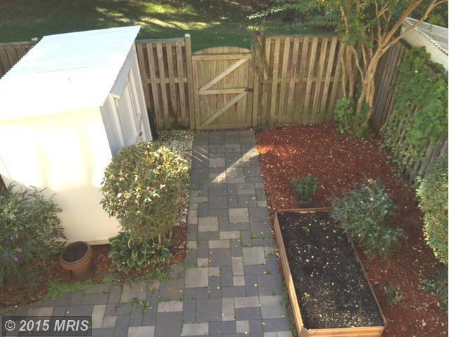 8166 Willowdale Ct - Photo 3 of 10