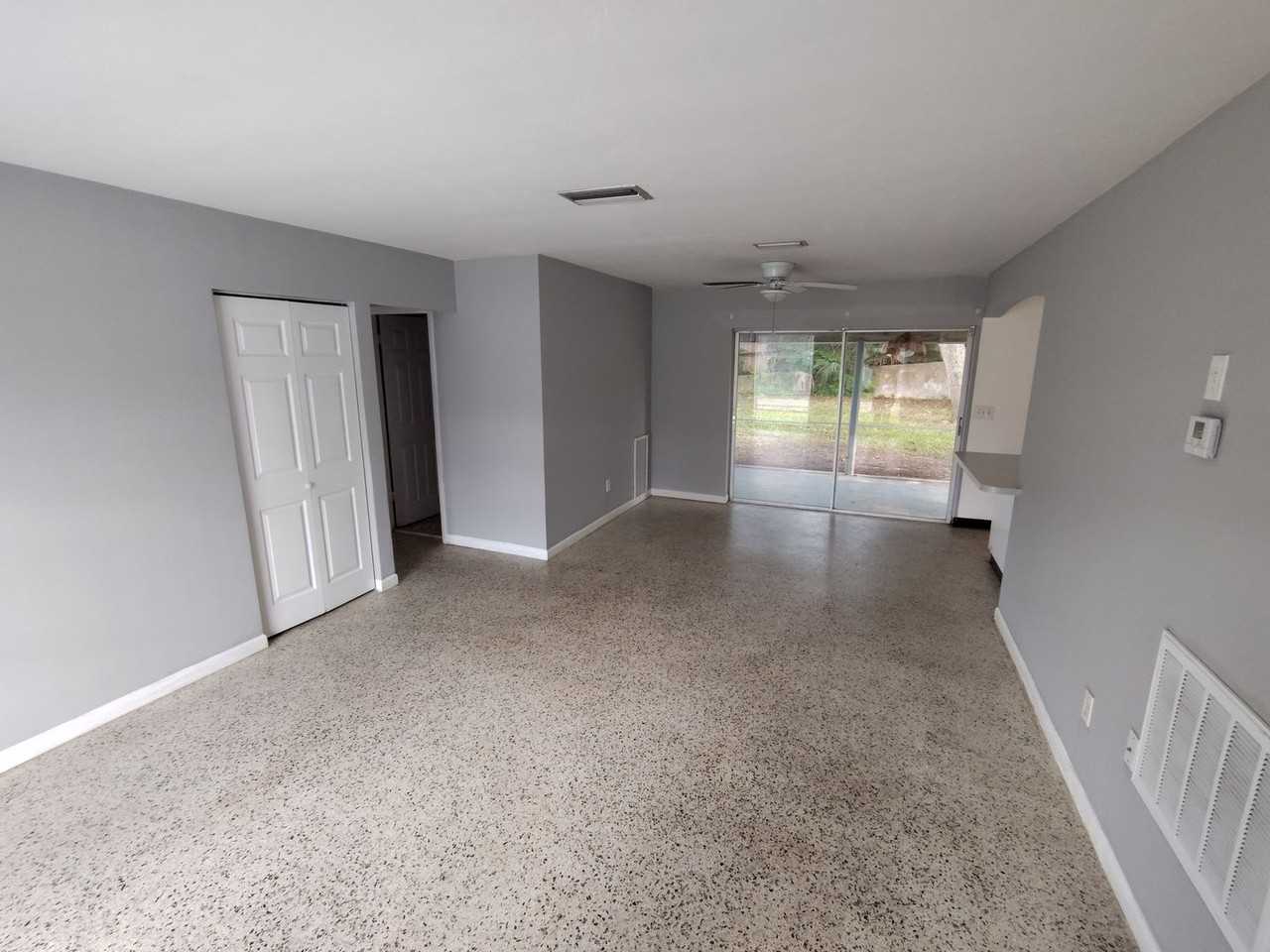 7429 Pinehurst Dr - Photo 2 of 18