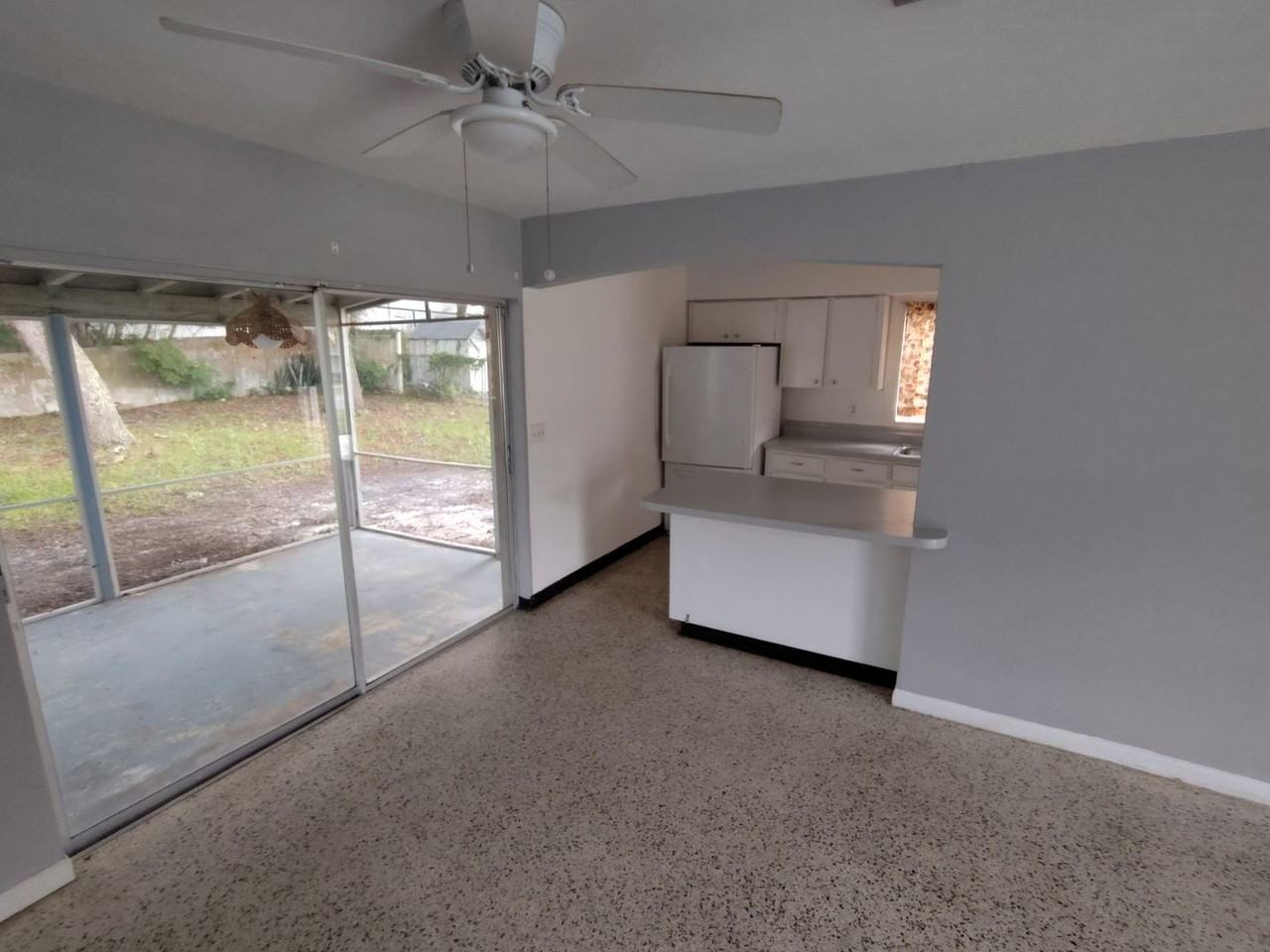 7429 Pinehurst Dr - Photo 6 of 18