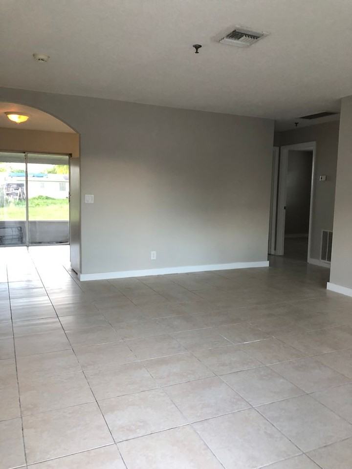 Gardenia Apartments - Photo 3 of 12
