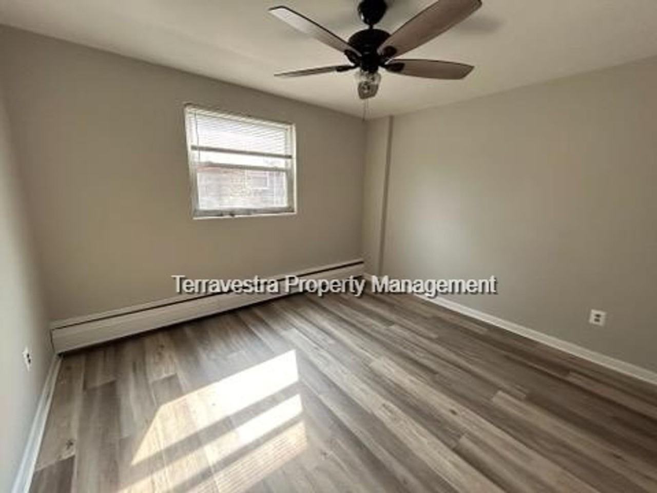 6020 Highland Ave - Photo 6 of 11