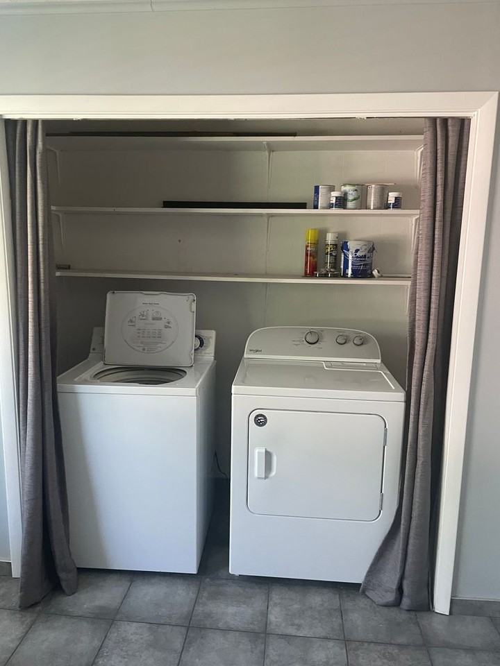 24 N Lewis St - Photo 4 of 16