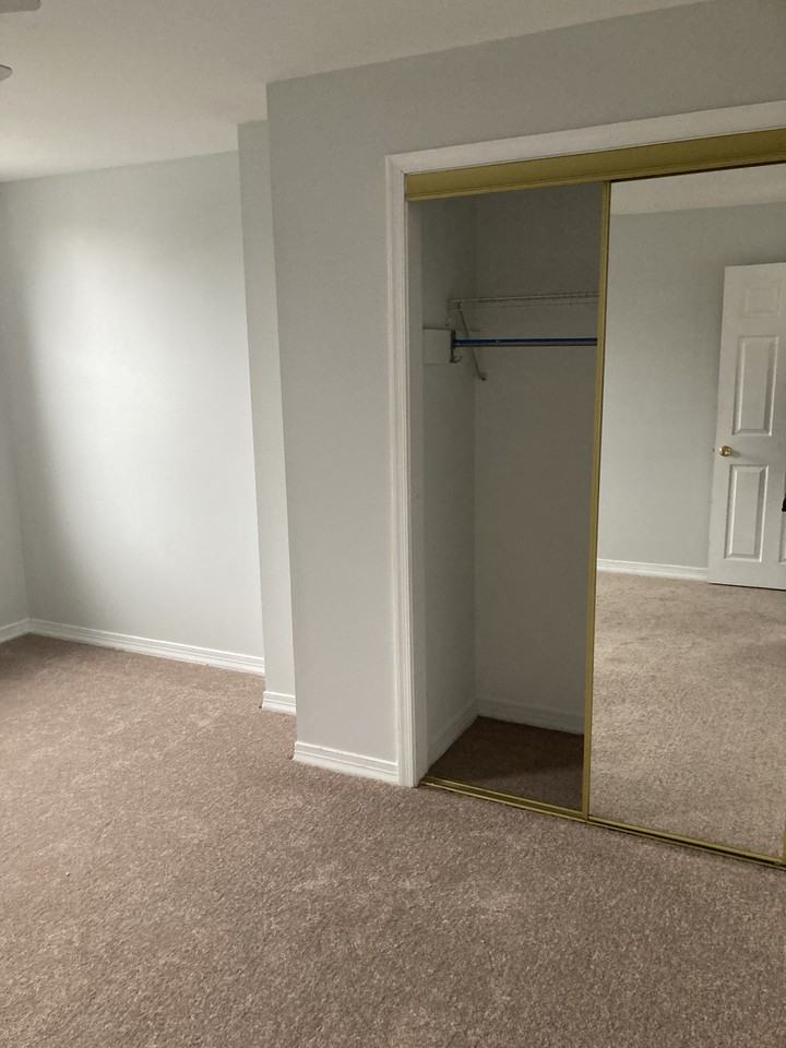 905 Lafayette Ave #2ndFL - Photo 3 of 5