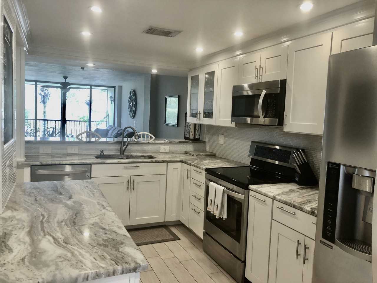 21 Royal Palm Way #201 - Photo 2 of 18