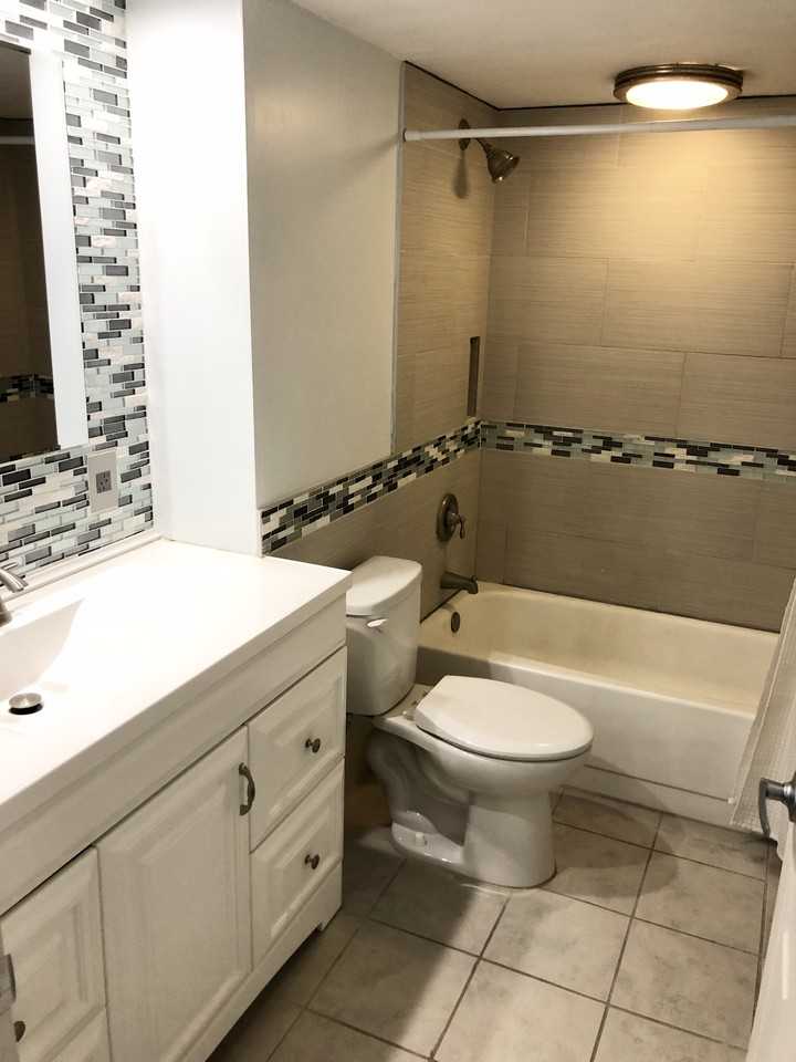 21 Royal Palm Way #201 - Photo 7 of 18