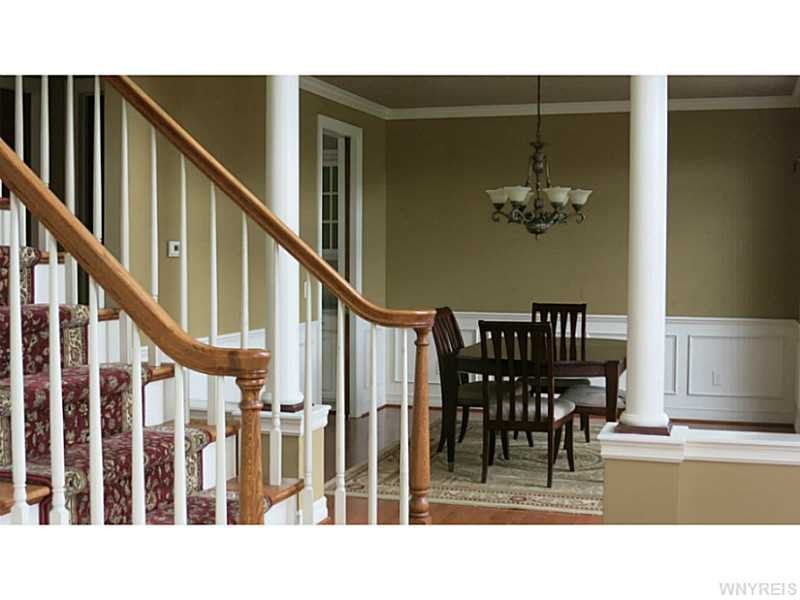 1187 Majestic Woods Dr - Photo 3 of 16