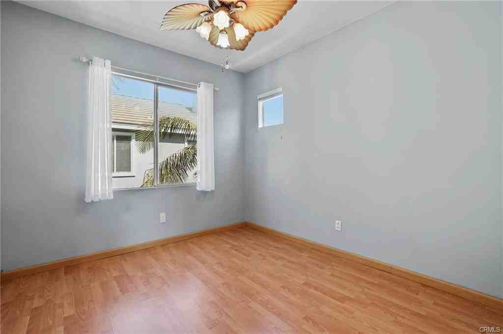 17 Calotte Pl - Photo 3 of 8