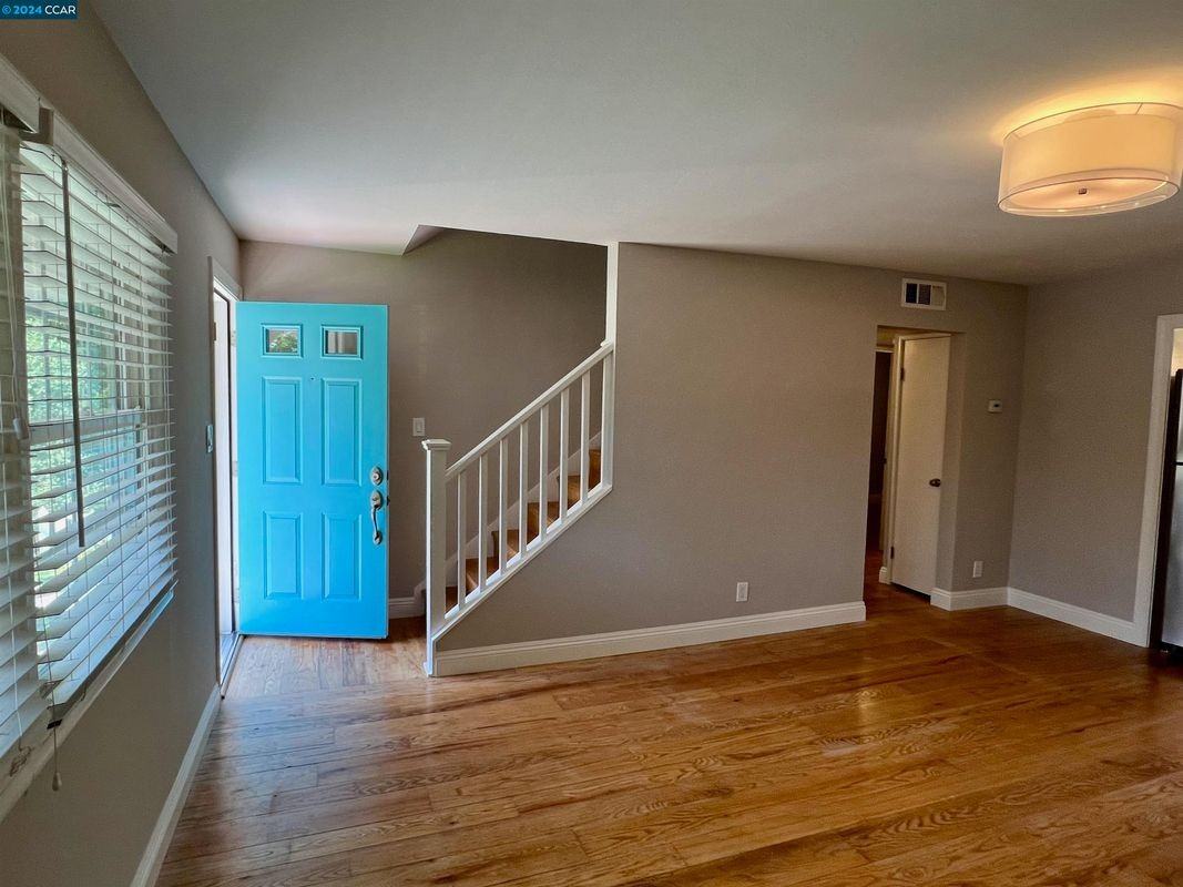 1282 Windermere Way - Photo 3 of 21