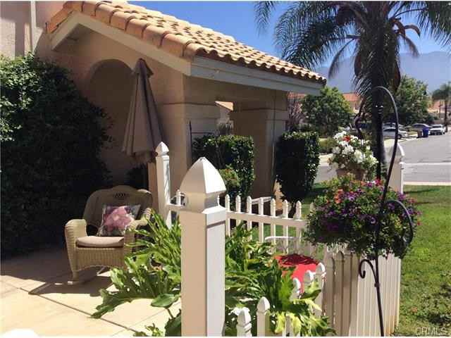 10996 Golden Hills Dr - Photo 2 of 19