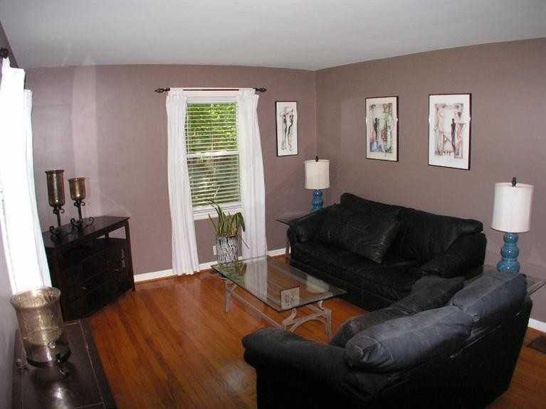 3453 Drake St - Photo 3 of 17