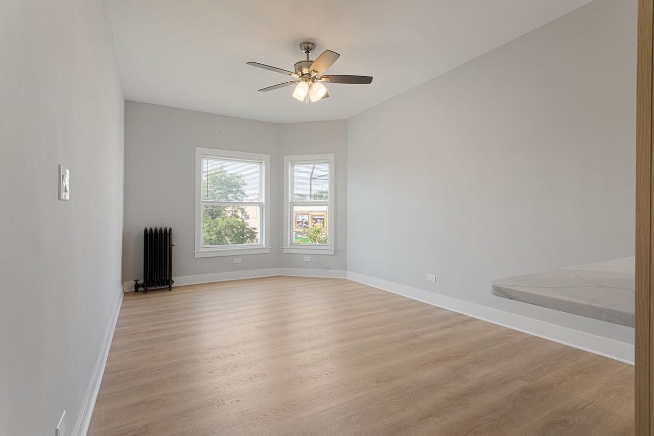 7600 N Sheridan Road - Photo 7 of 27
