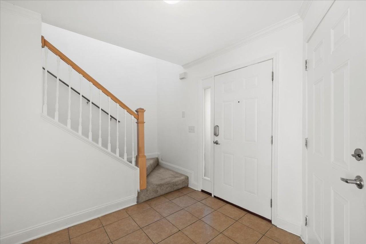 606 Wingspan Way - Photo 3 of 25