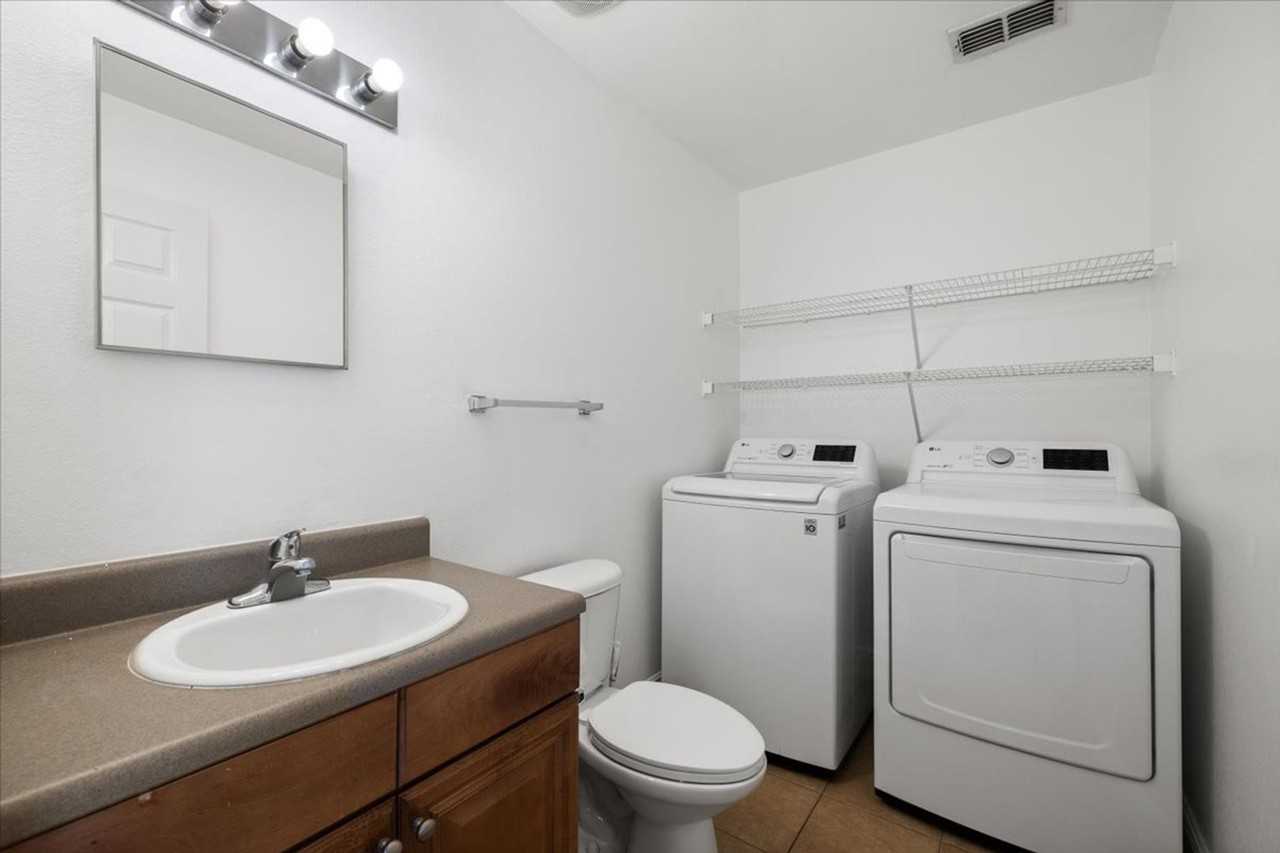 606 Wingspan Way - Photo 4 of 25