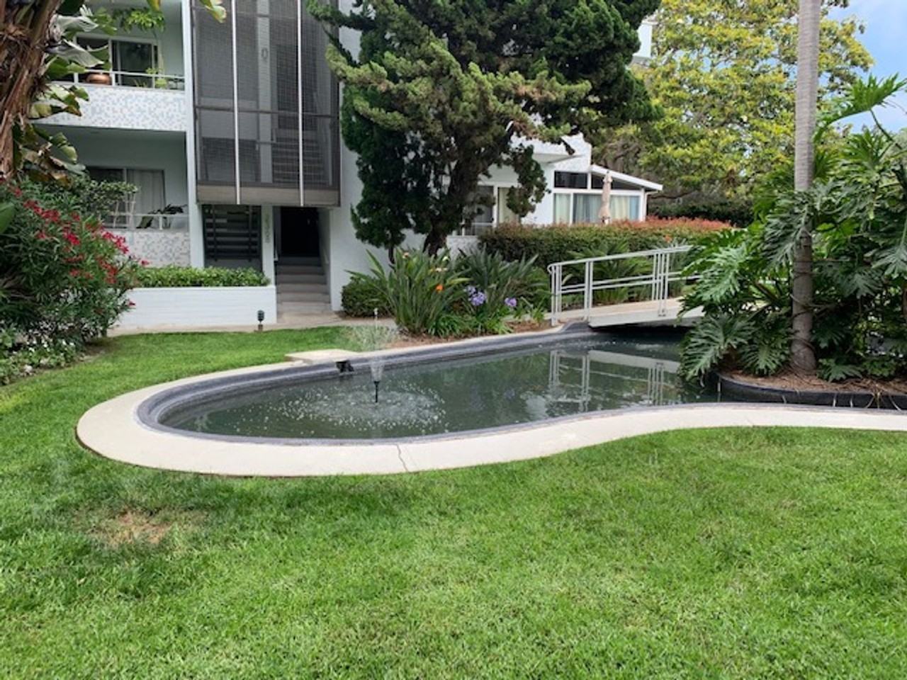 2358 Torrey Pines Rd - Photo 2 of 26