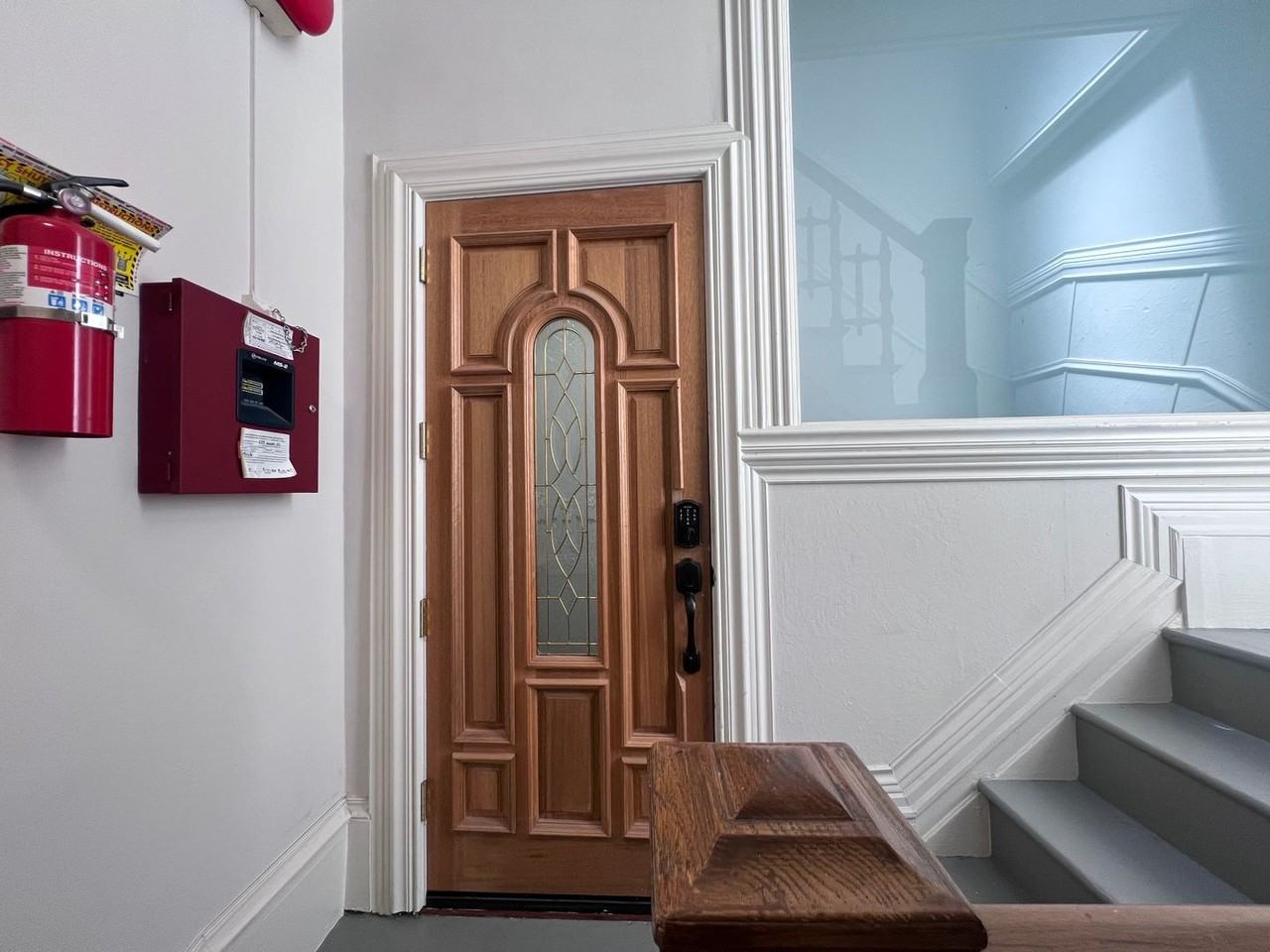 539 Waller St - Photo 3 of 30