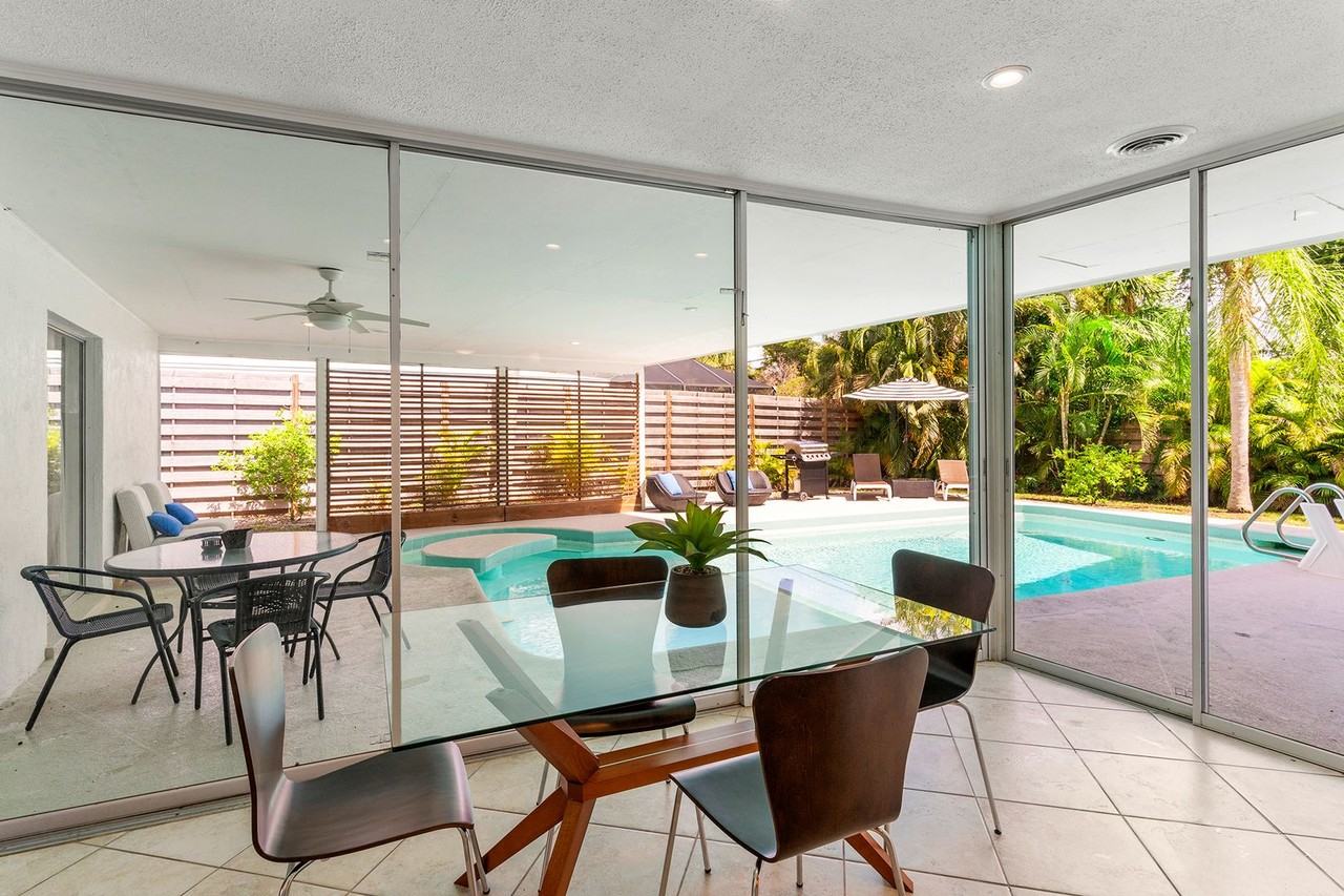 2476 Britannia Rd - Photo 5 of 18