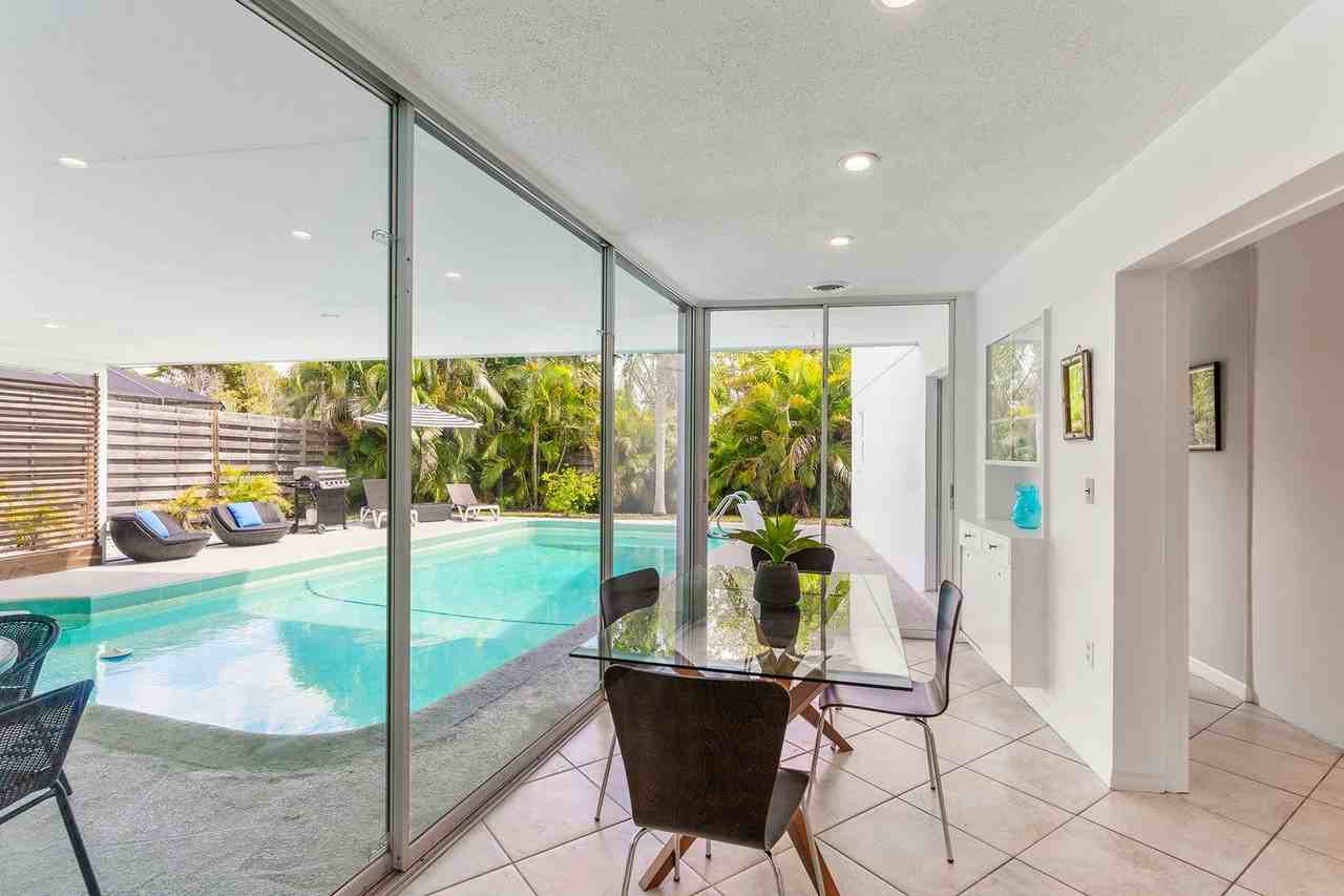 2476 Britannia Rd - Photo 6 of 18